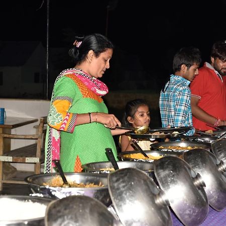 Kf Resort Pvt Ltd Sām Buitenkant foto